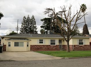 2449 W Vassar Dr, Visalia, CA 93277