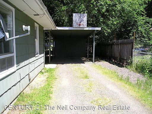 2nd image of 1025 W Fairhaven St