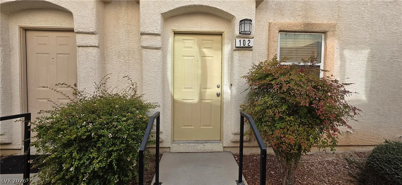 2 bed, 2.5 bath, 1167 sqft, $1,550 — Photo 2