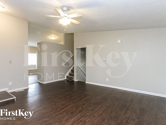 3rd image of 3912 Truro Ct