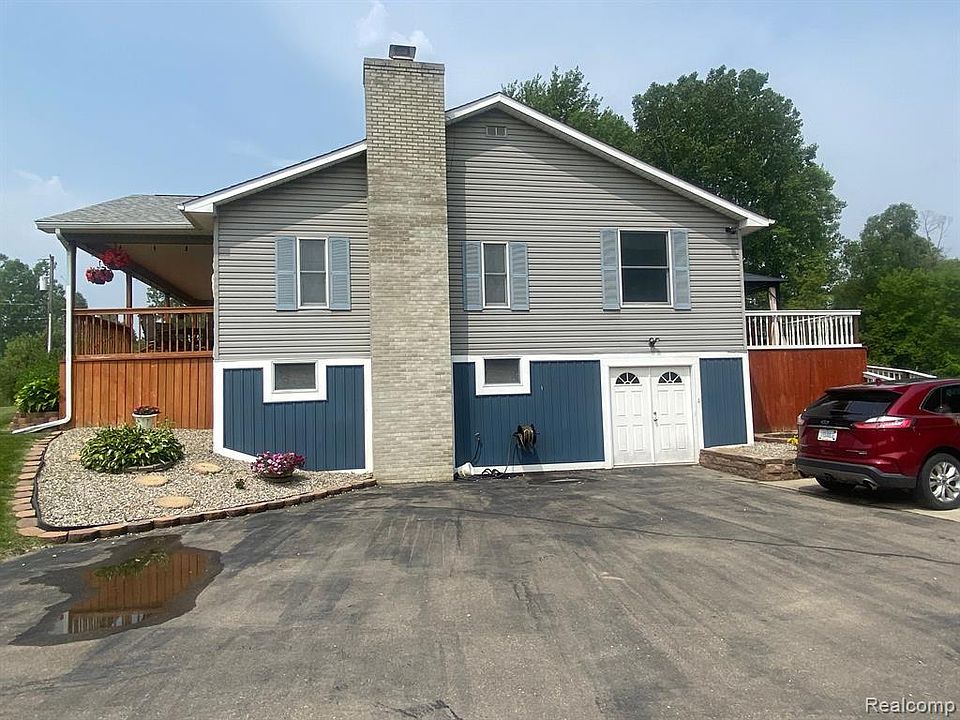 3945 Burnside Rd, North Branch, MI 48461 | MLS #20230053589 | Zillow