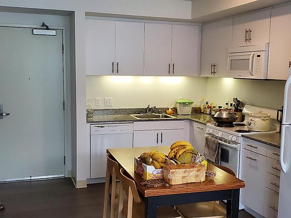 2nd image of 1400 Mission St #1102