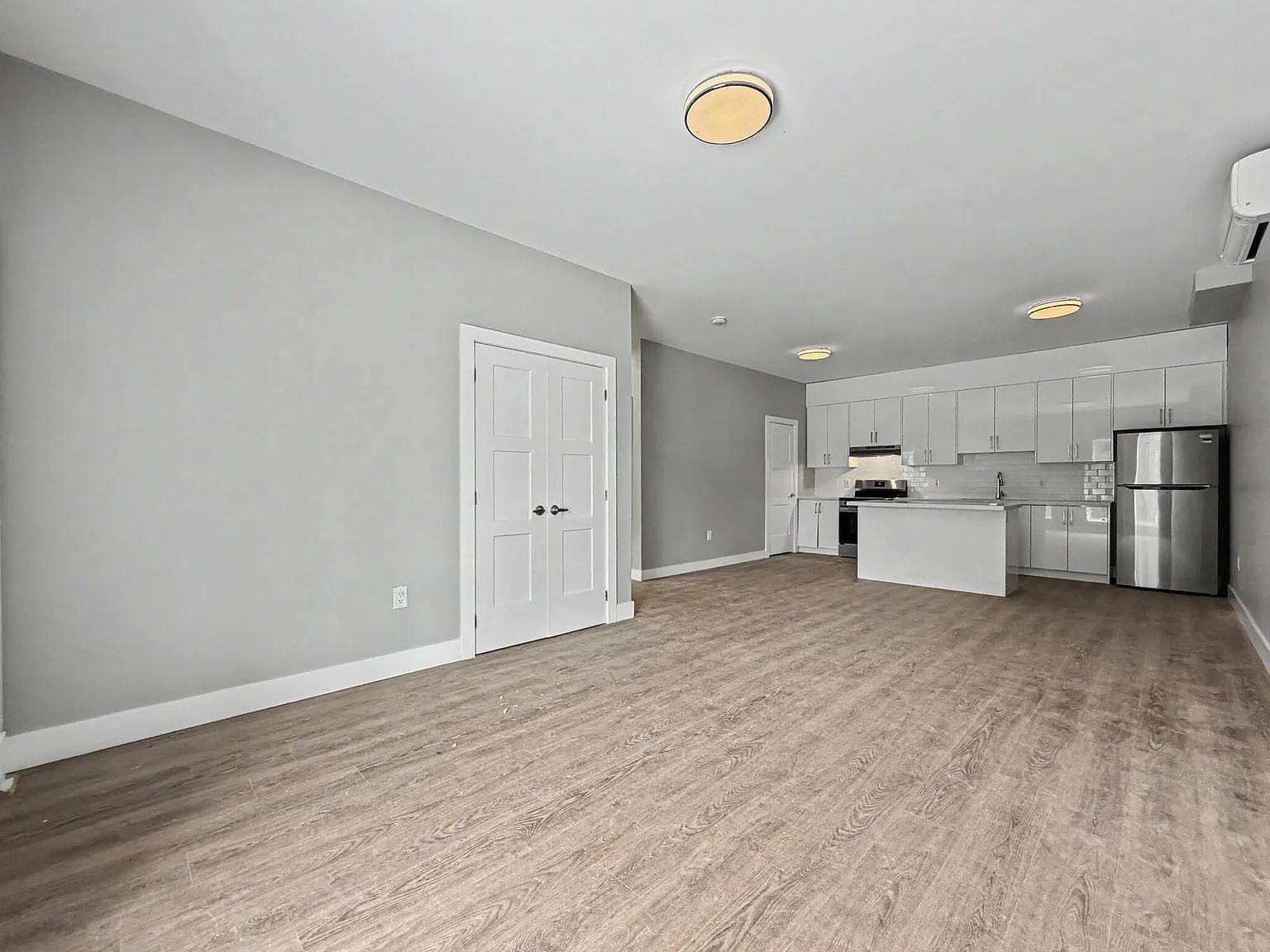 Unit 8- 199 Pine Street Tay Ontario L0K 2C0 — Photo 3