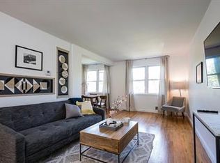 526 5th St SE APT 201, Washington, DC 20003