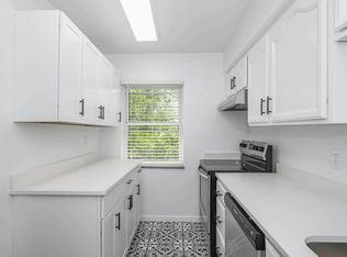 6949-6953 Murray Ave #6949-02, Cincinnati, OH 45227