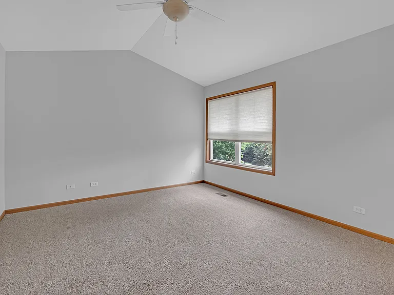 989 Sheridan Cir — Photo 20