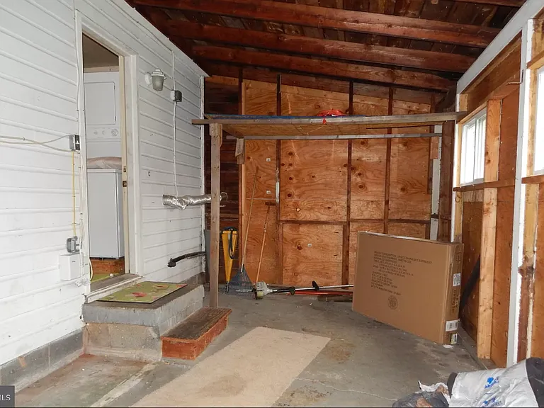 7602 Old Linton Hall Rd — Photo 4