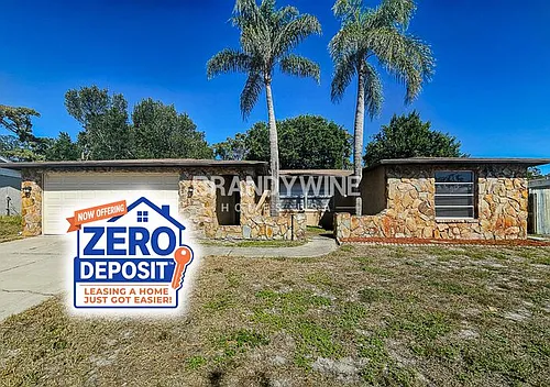 7815 Treasure Pointe Dr Photo 1