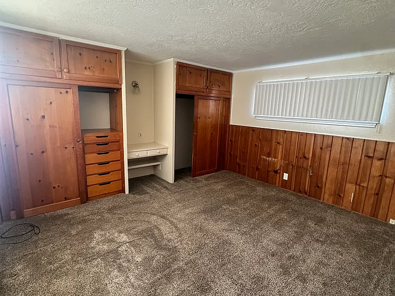 2614 E Michigan Ave — Photo 12
