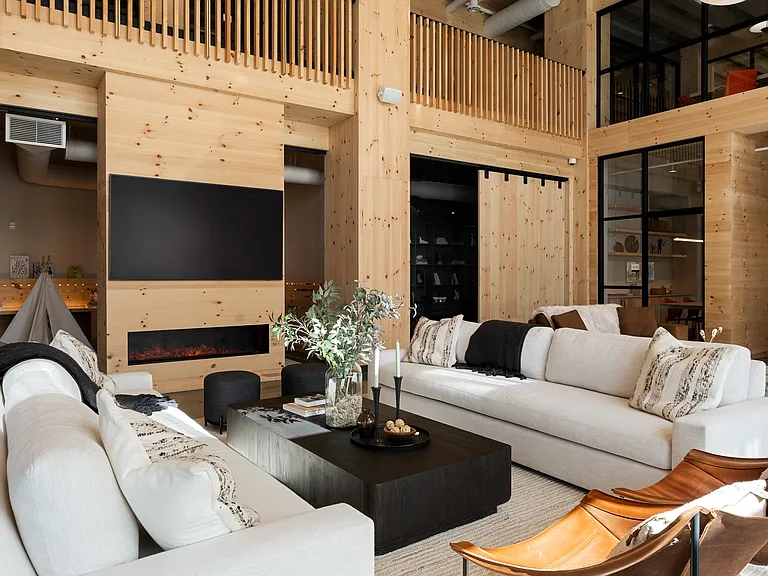 Lobby Lounge & Fireplace