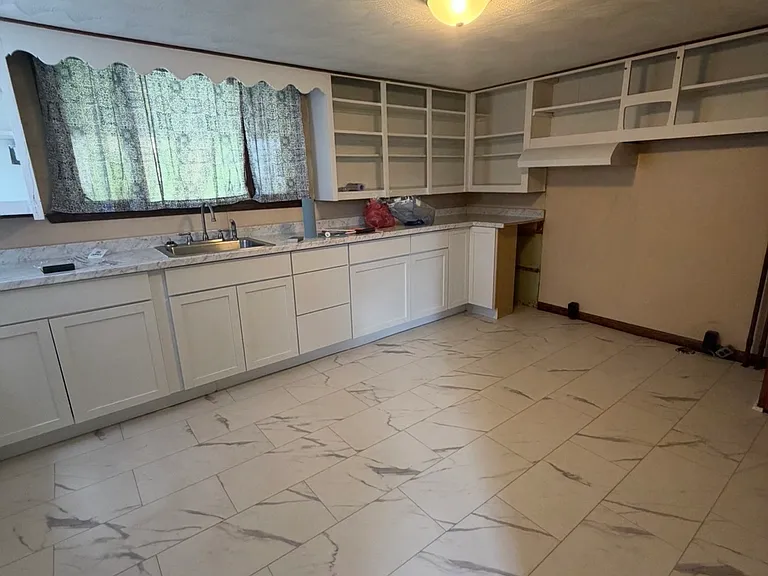 111 Cornelia St #1 — Photo 2