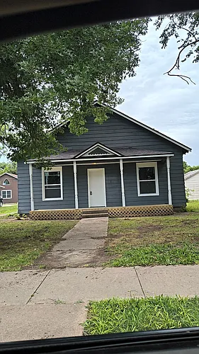209 S Chestnut St Photo 1