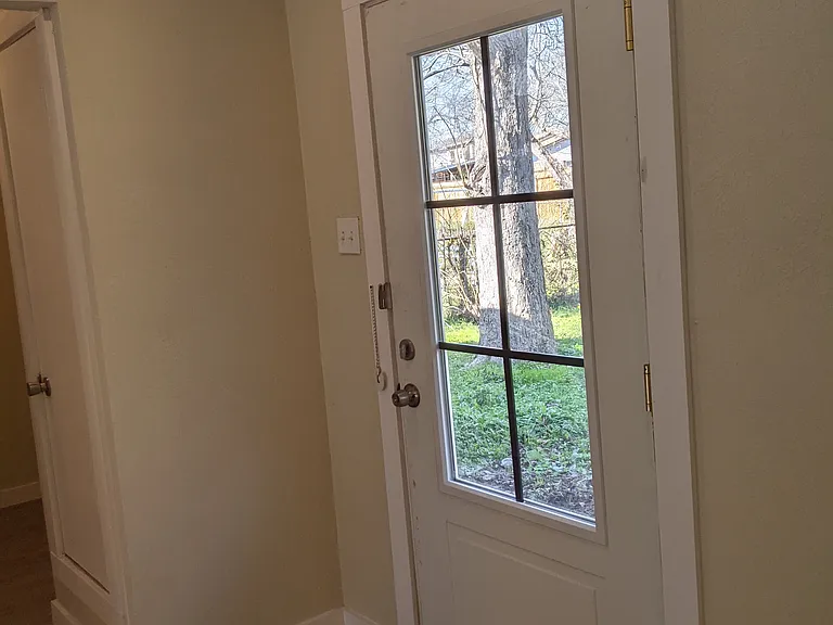 14419 Briarcrest Ln — Photo 6