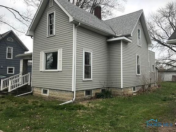 2nd image of 405 Lincoln St