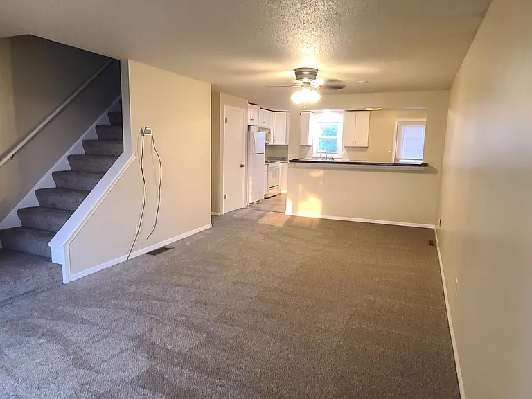4406 Dickersonville Rd — Photo 2