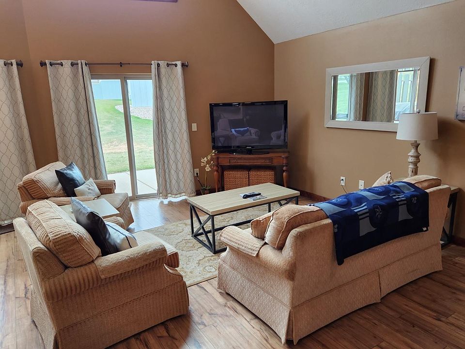 290 240th Ave Arnolds Park, IA, 51331 Apartments for Rent Zillow