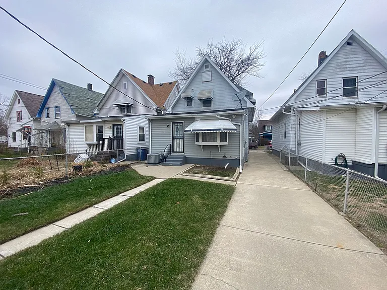 929 Norwood Ave — Photo 4