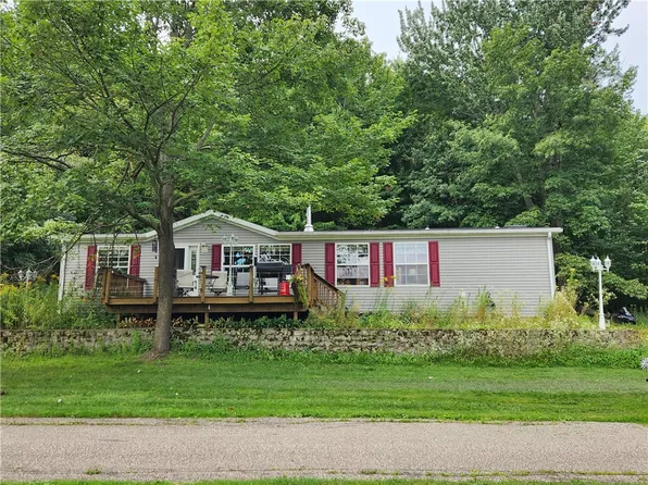 N3301 E Bluff Road, Humbird, WI 54746