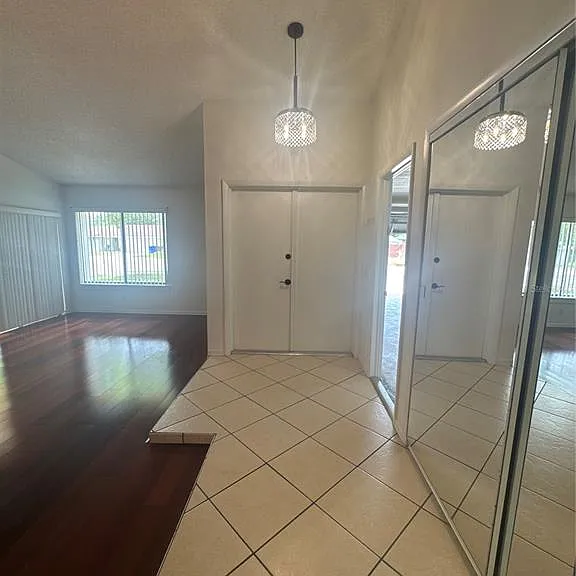 2329 Pine Tree Ct — Photo 9