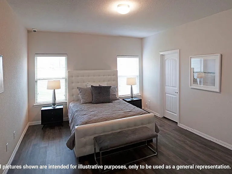 133 Northwestern Ave — Photo 3