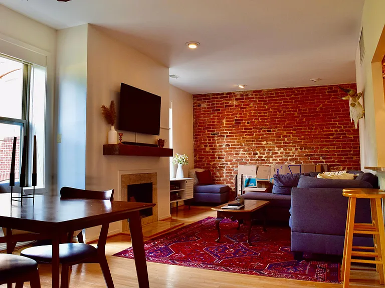 1341 E Capitol St SE #201 — Photo 1