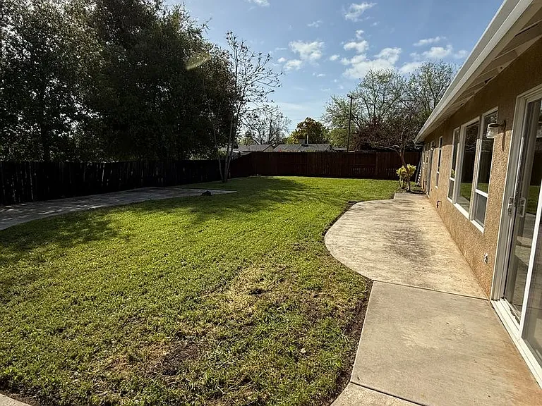 3481 Cockerill Dr — Photo 16