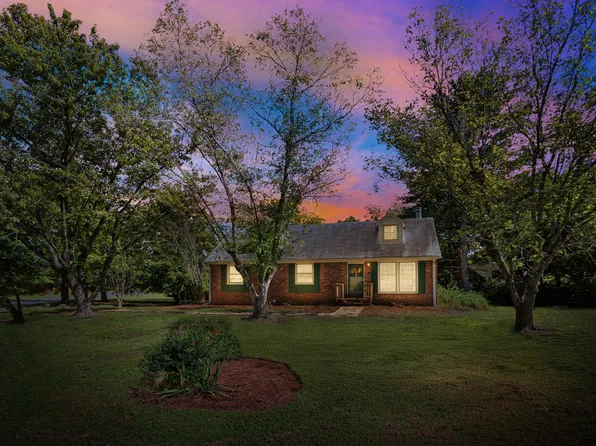 4015 Plantation Dr, Hermitage, TN 37076
