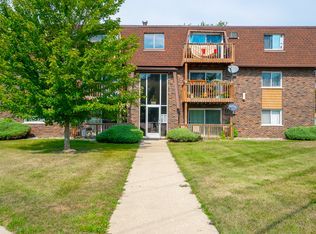 19398 Wolf Rd APT 4, Mokena, IL 60448