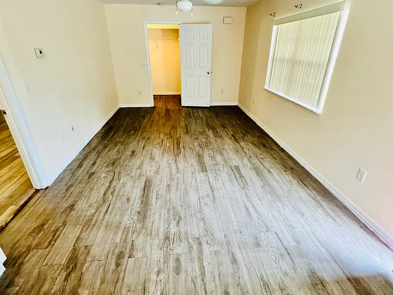 337 Coconut Palm Way #B — Photo 4