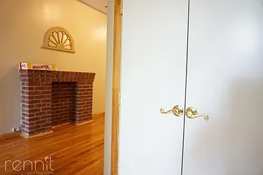 Rented by Rennit Inc.