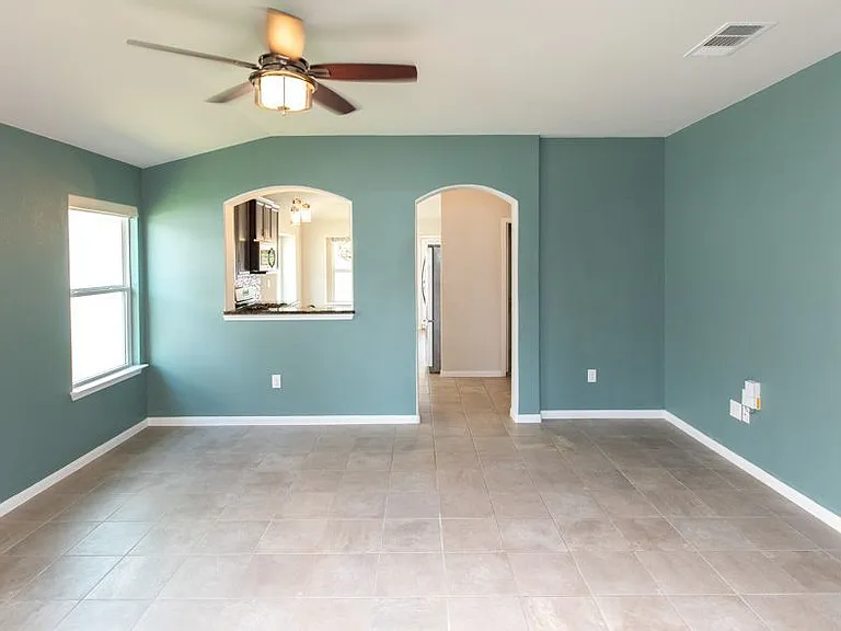 750 Tumlinson Fort Way — Photo 32