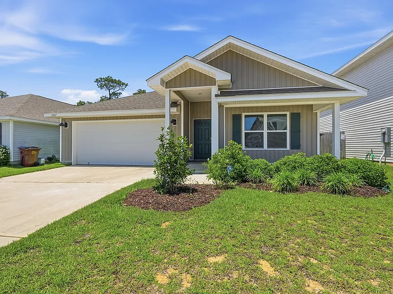 5367 Peach Dr — Photo 3