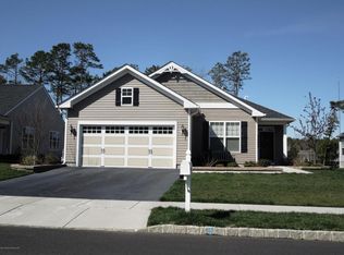 15 Chatham Rd, Little Egg Harbor, NJ 08087