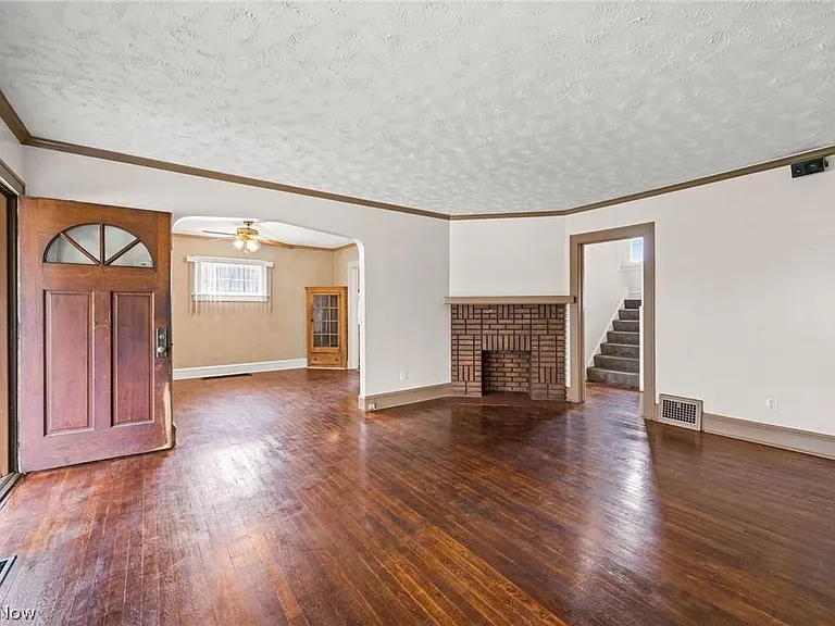 11715 Rutland Ave — Photo 5