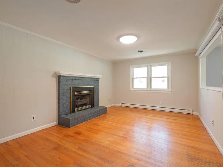 2900 Clintwood Rd — Photo 16