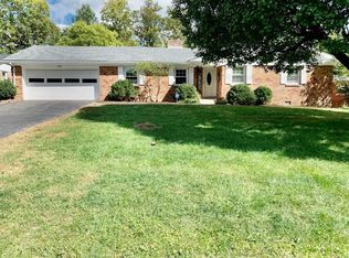 569 Dover Rd, Lexington, KY 40505