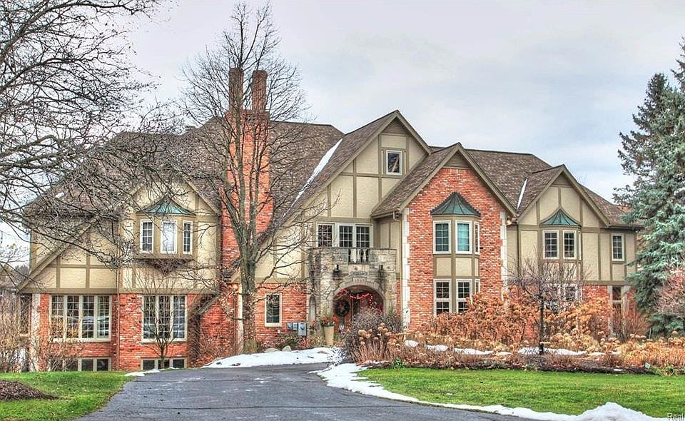 2nd image of 1217 Water Cliff Dr