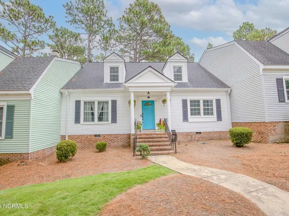 2 Colonial Pines Circle, Pinehurst, NC 28374