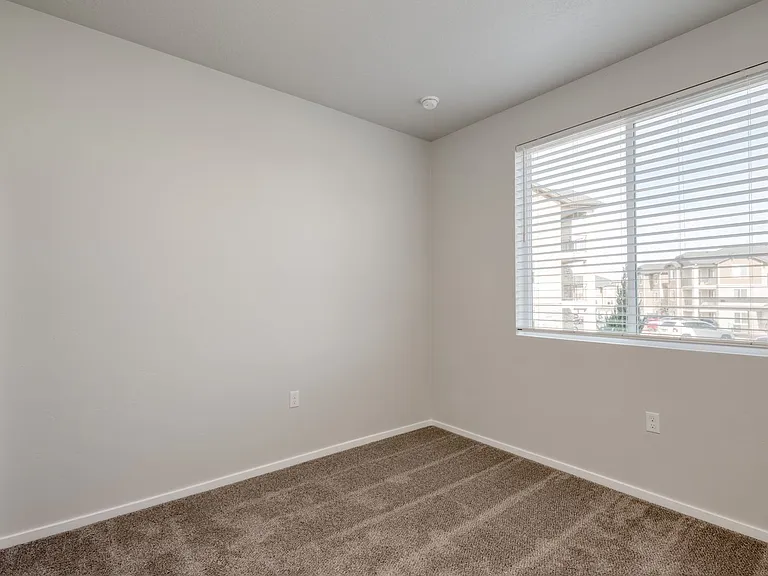 1767 S Grand Fork Way — Photo 32