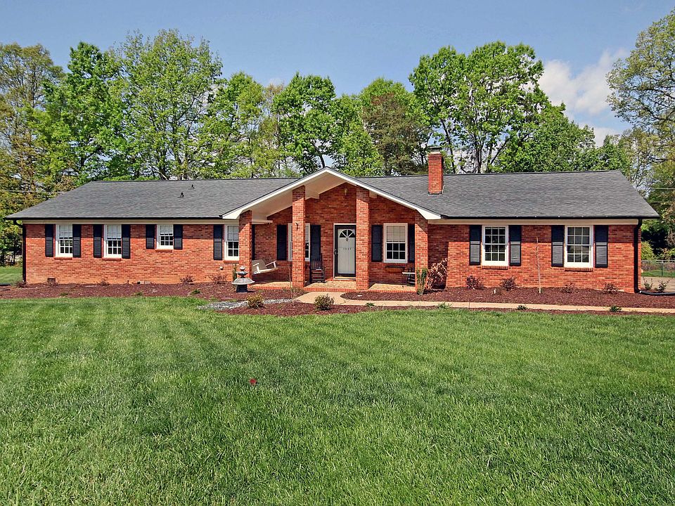 Lovely all brick ranch