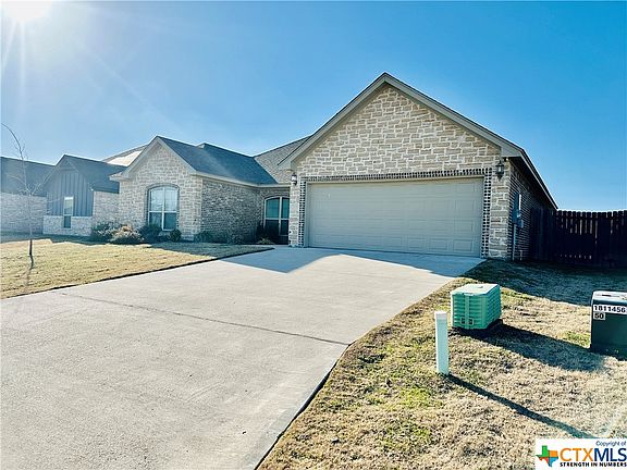 2nd image of 2606 Emerald Dove Dr