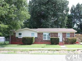 155 Miller Ave, Radcliff, KY 40160