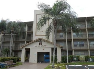 700 SW 137th Ave APT 107H, Pembroke Pines, FL 33027