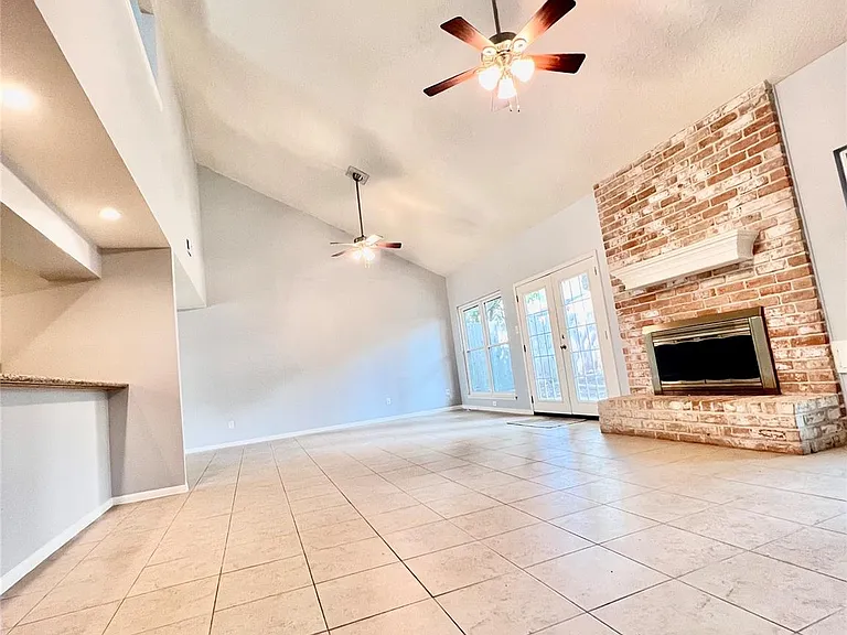 11407 Briar Rose Dr — Photo 17