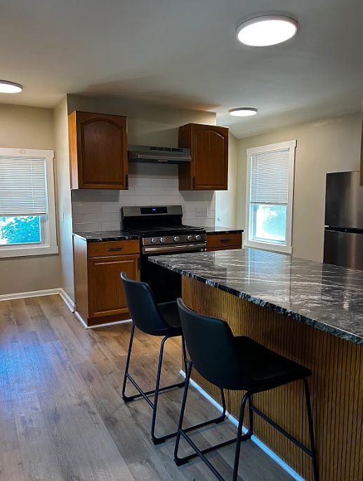 1st image of 151 Campbell St