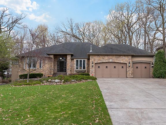 2nd image of 2835 Ironwood Blvd