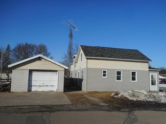 Side with garage