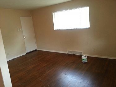 2nd image of 3857 Wisconsin Ave