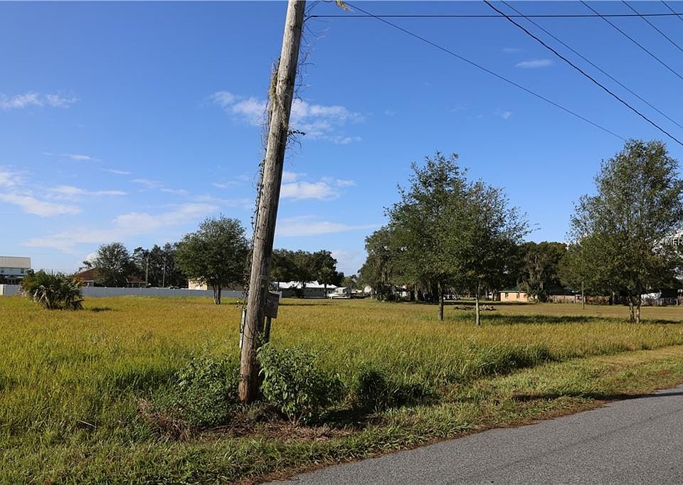 2nd image of Mimosa Ave