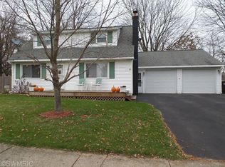 2320 Chaparral St, Kalamazoo, MI 49006